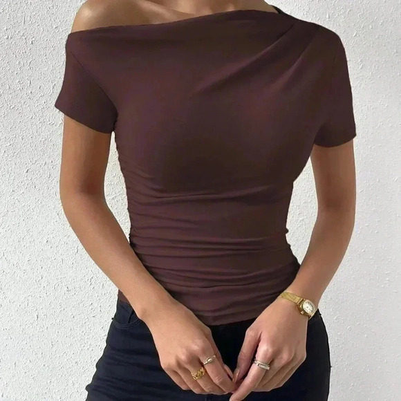 Coffee Brown Casual Women's Slim Fit Solid Color Collar Pleated Short Sleeve Tee - Picture 4 of 7